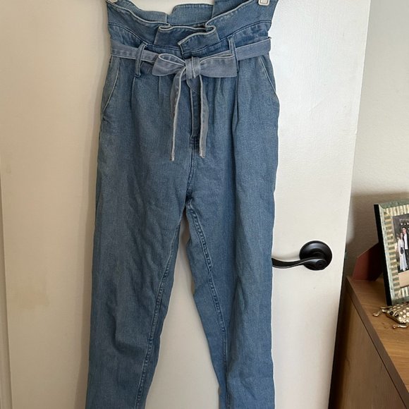 WHO WHAT WEAR Paperbag Jeans - Picture 2 of 6